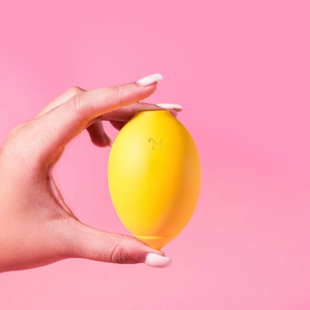 Lemon Clitoral Vibrator in yellow fruit design